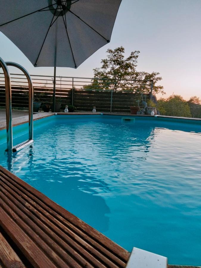 Chambre Telma 2 Pers Avec Piscine "Mon Lit Au Pre" Couples Ou Femmes Seulement Pontours Kültér fotó